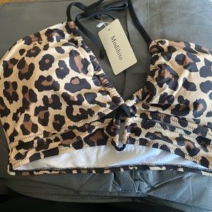 Mohihito Leopard Print Halter Bikini Top